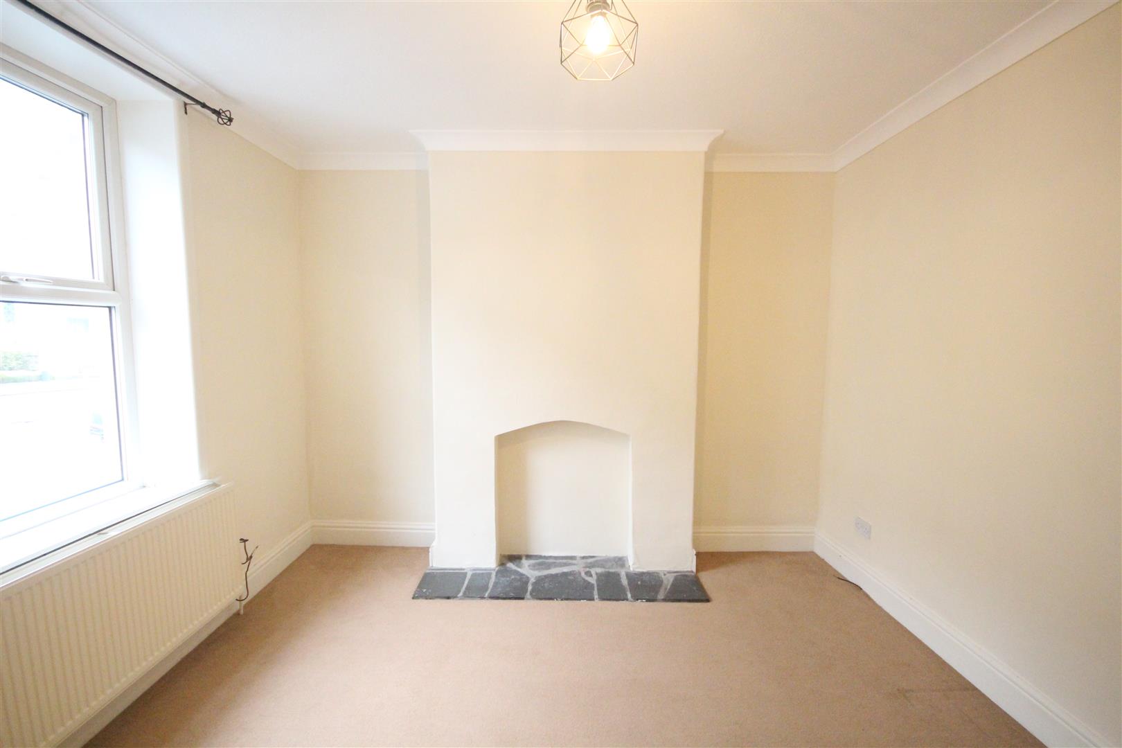 2 bedroom mid terrace house To Let in Barnoldswick - IMG_6230.jpg